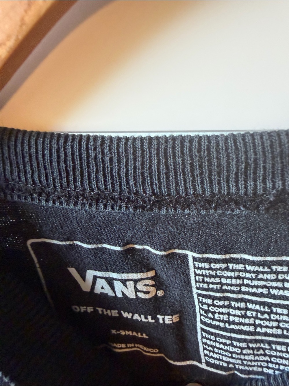 Vans women Black Pocket T‑Shirt with Rose Logo - Picture 5 of 6